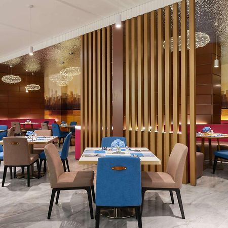 Novotel Guangzhou Baiyun Airport - Canton Fair Free Shuttle Bus & Official Registration Agency Экстерьер фото