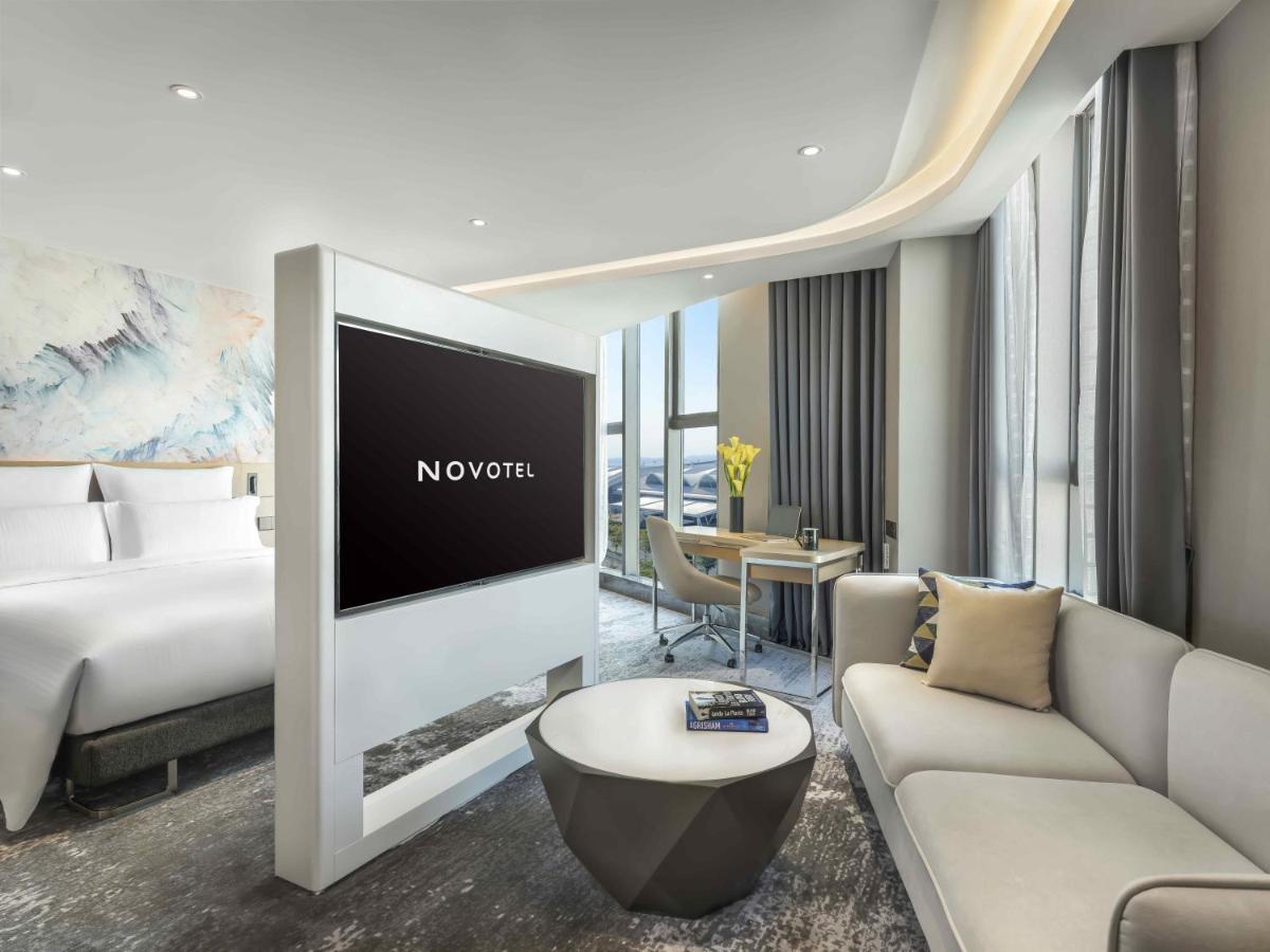 Novotel Guangzhou Baiyun Airport - Canton Fair Free Shuttle Bus & Official Registration Agency Экстерьер фото