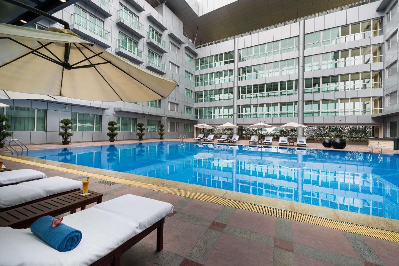 Novotel Guangzhou Baiyun Airport - Canton Fair Free Shuttle Bus & Official Registration Agency Экстерьер фото