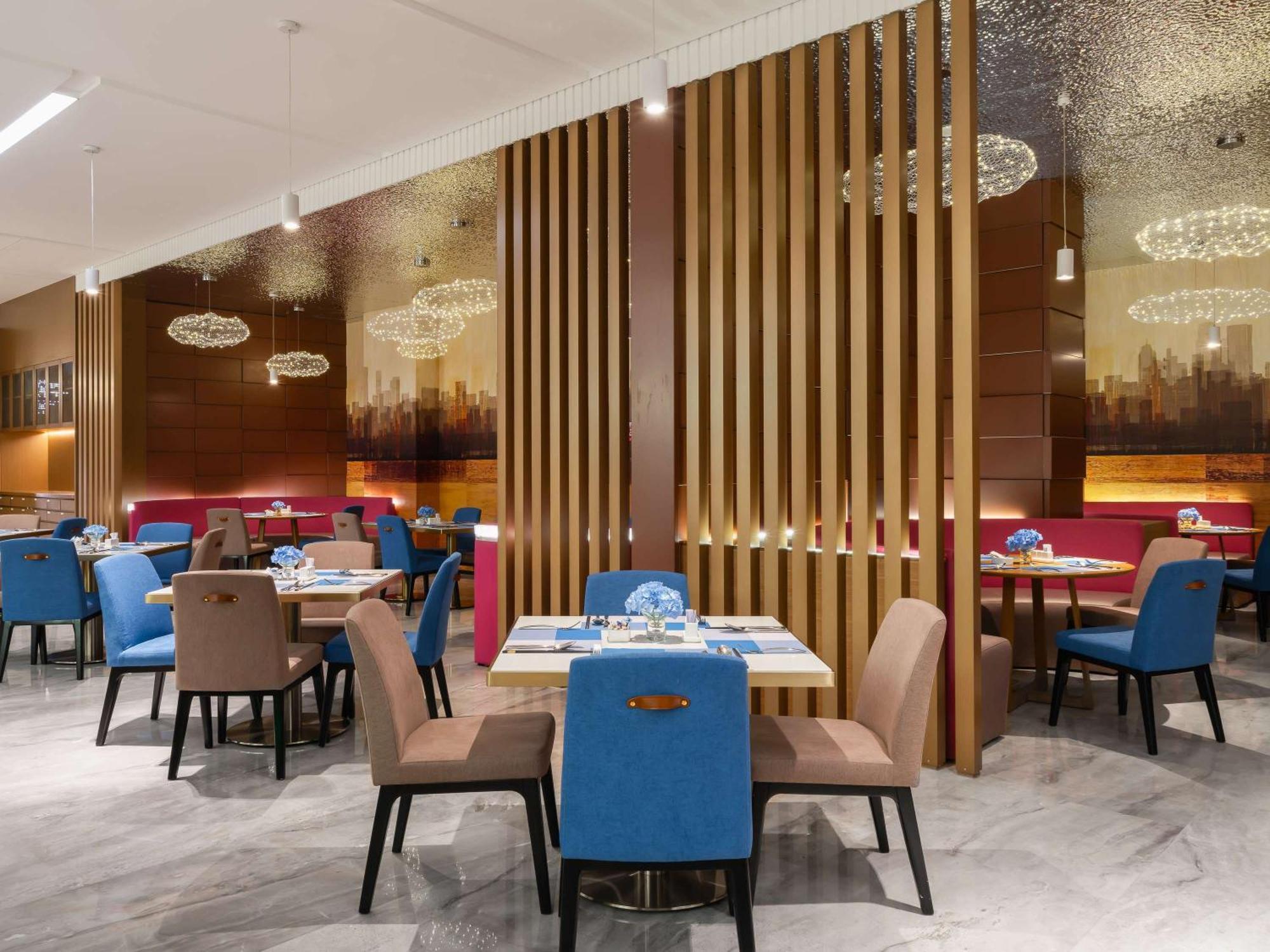 Novotel Guangzhou Baiyun Airport - Canton Fair Free Shuttle Bus & Official Registration Agency Экстерьер фото